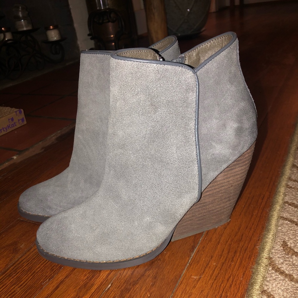 Volatile Wedge Booties